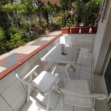 Ioli - Ground Floor Lejlighed